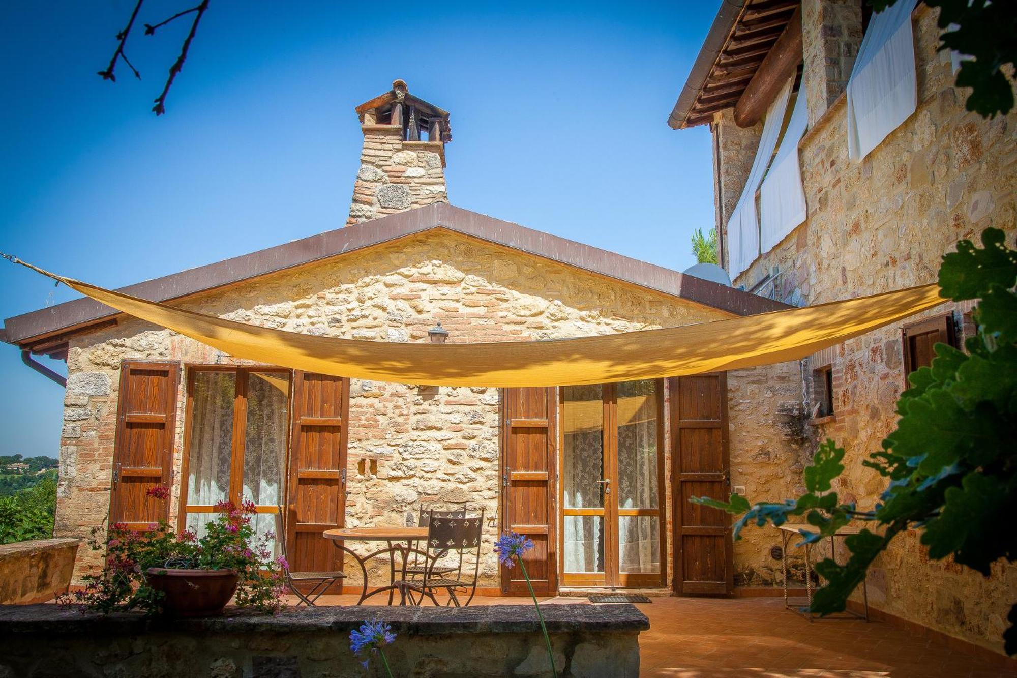 Agriturismo Bio Tra Cielo E Terra Frontignano Exterior foto