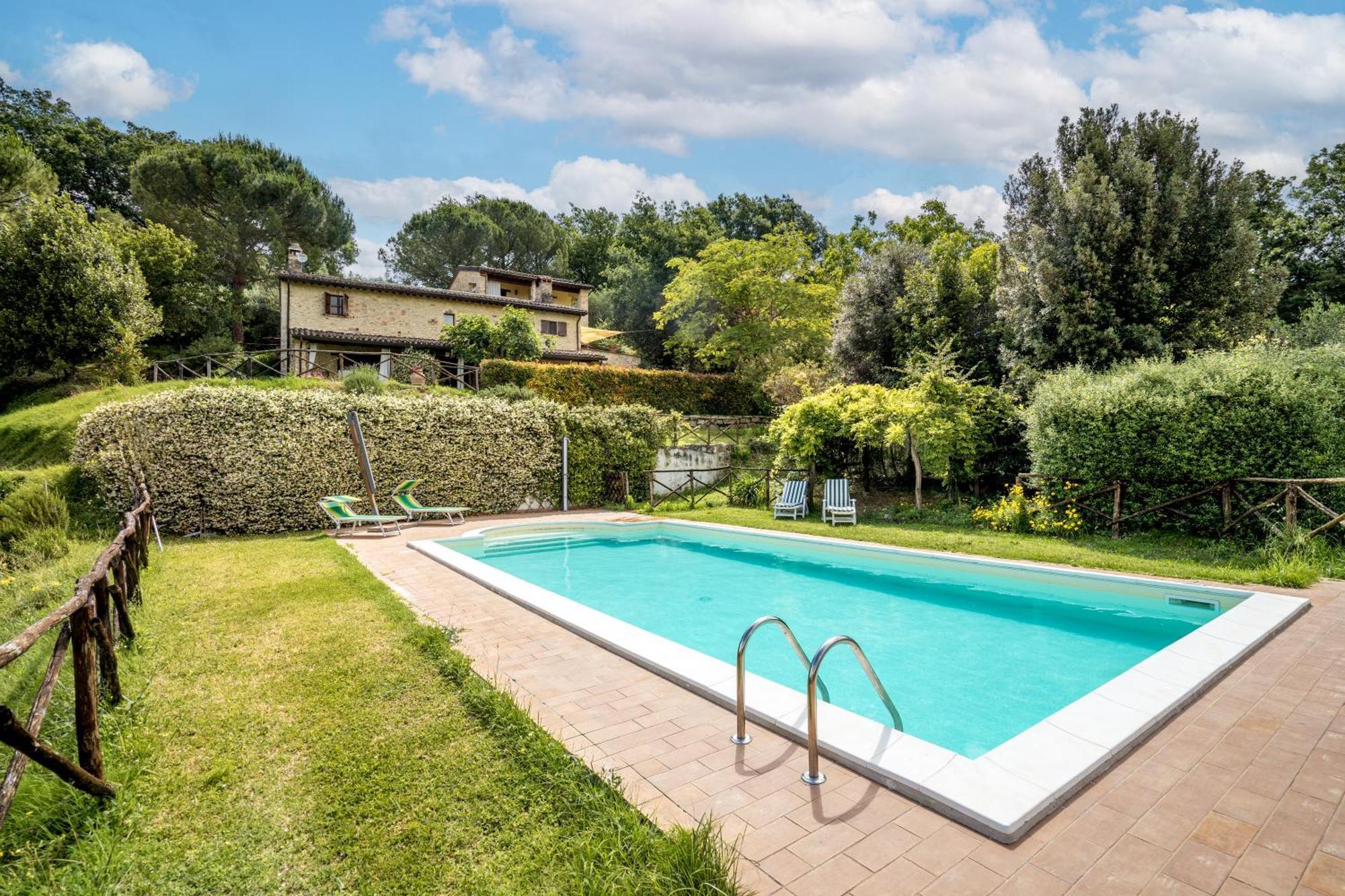 Agriturismo Bio Tra Cielo E Terra Frontignano Exterior foto